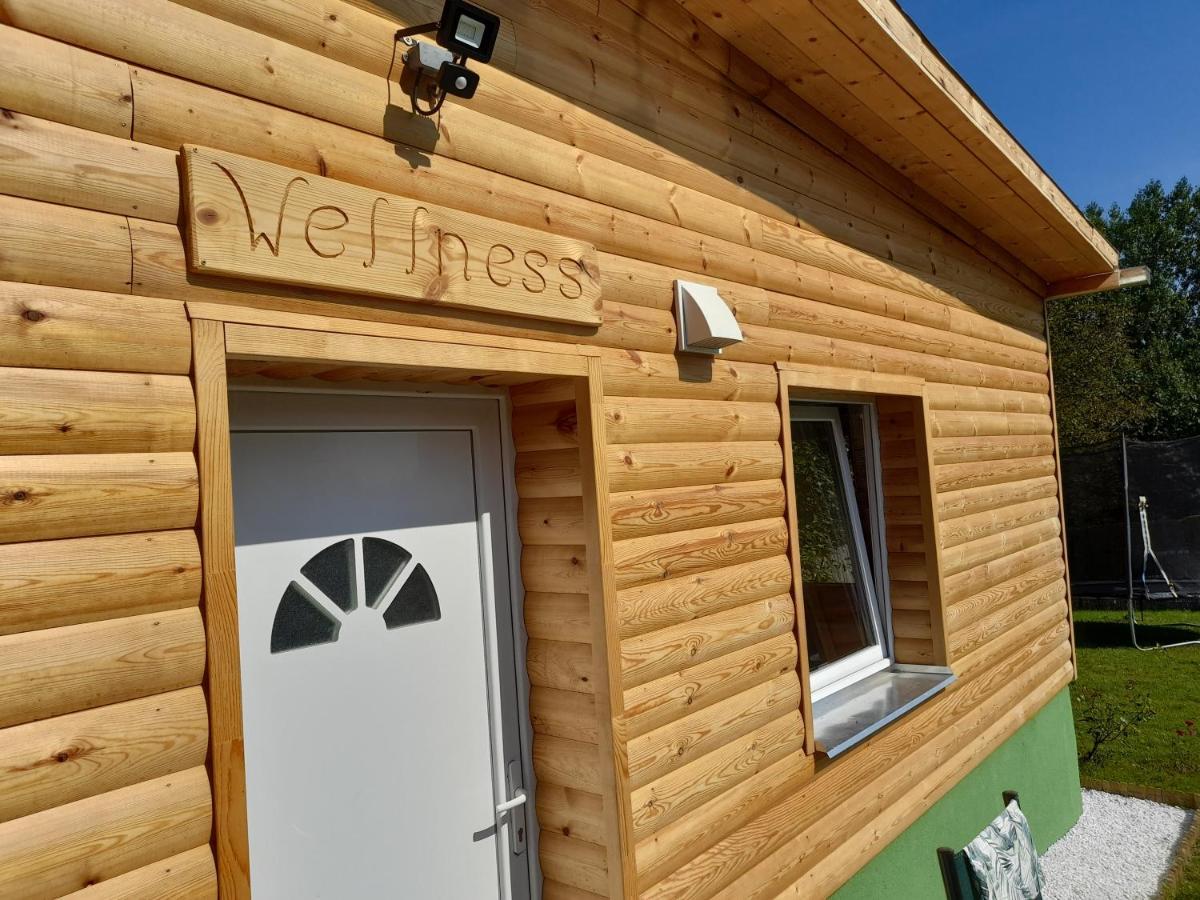 Hoforras Wellness Vendeghaz 호텔 에게르잘록 외부 사진
